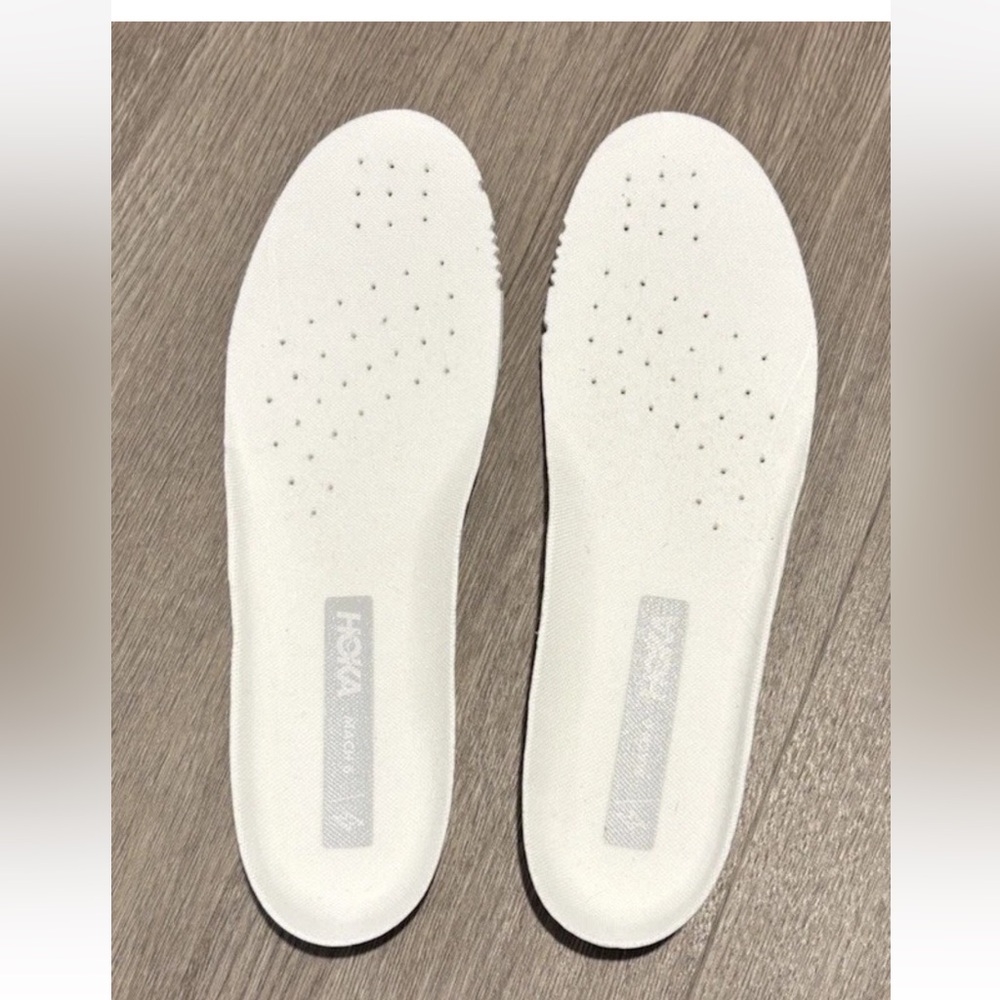 Hoka Mach 6 LA White Size 10.5B - Picture 6 of 8